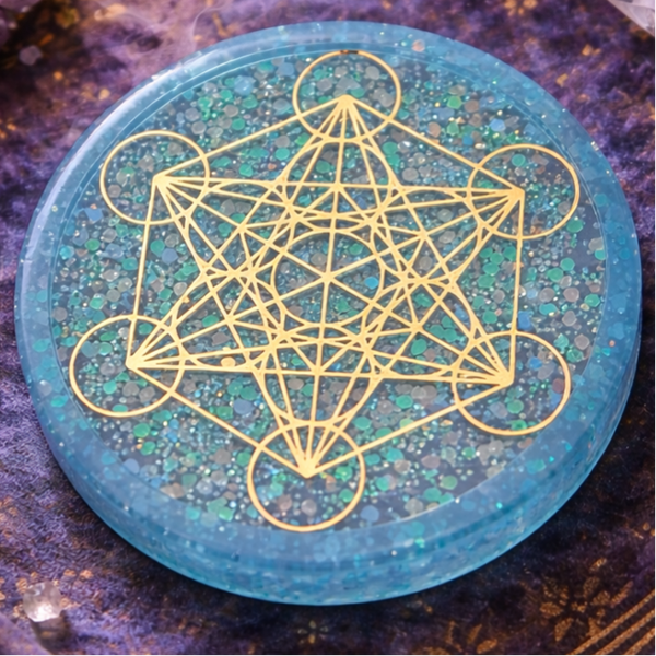 Plateau énergétique en résine – Cube de Métatron bleu turquoise magnétisé ✨