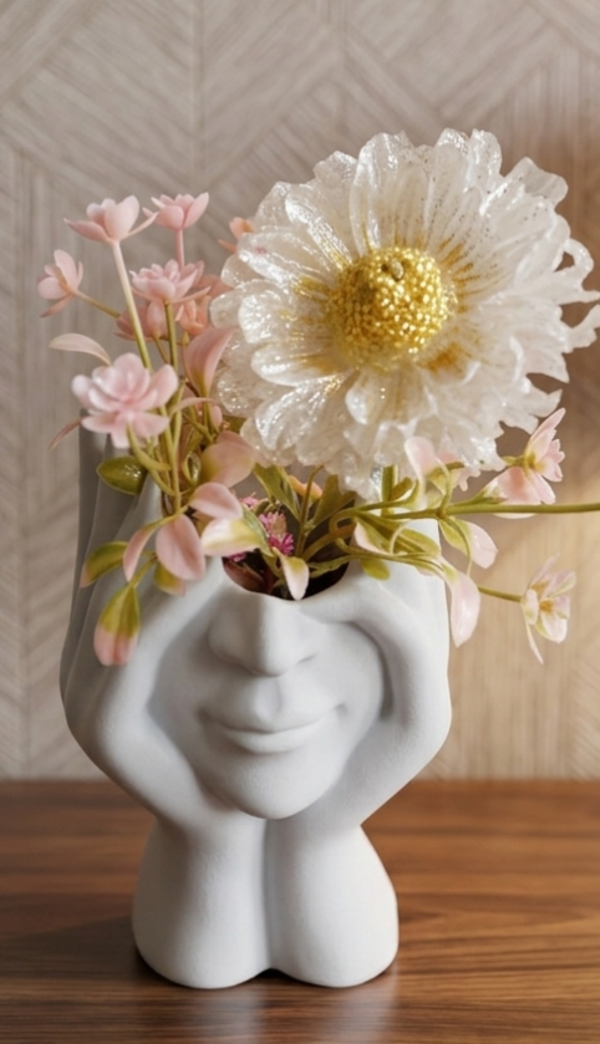 🌸 Vase visage  avec fleurs décoratives