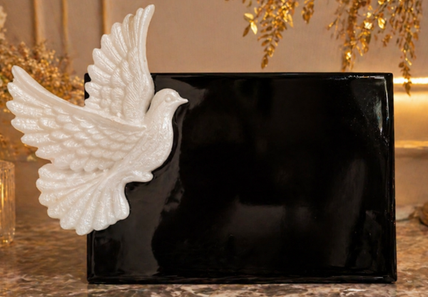 🕊️ Plaque personnalisable en résine avec colombe