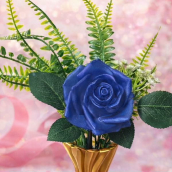 Rose Bleue en Résine  et son vase – Pièce Unique
