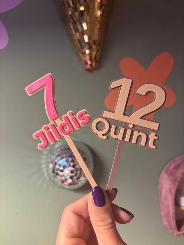 Caketopper met naam en leeftijd 🥳