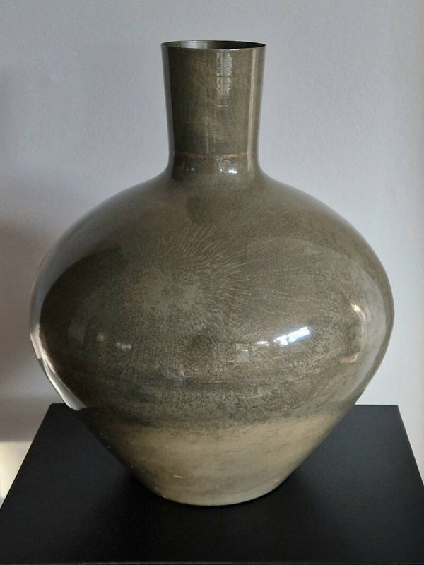 groen/beige vaas  met glazuurafwering