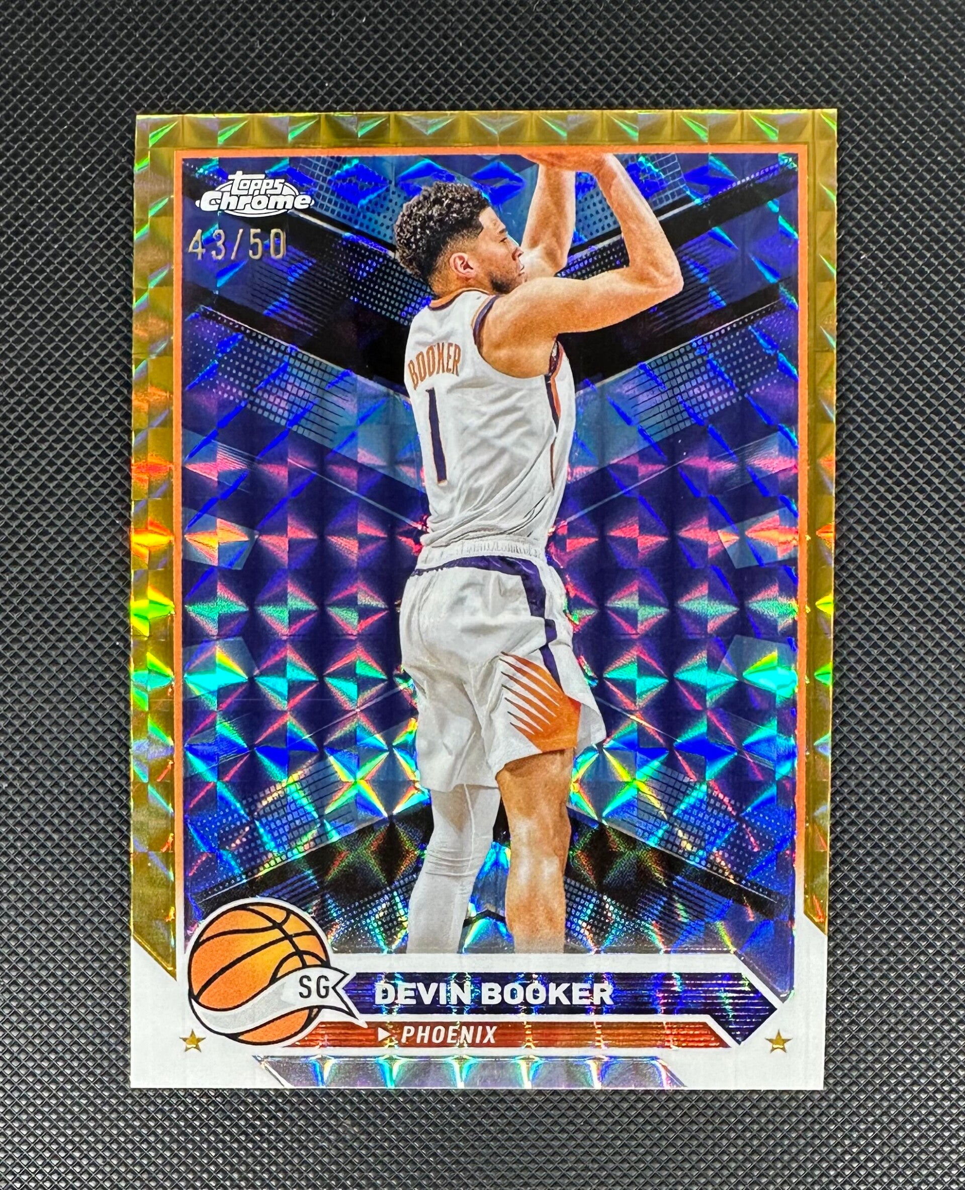 Devin Booker /50 Topps Chrome 2023/24 Gold Geometric #181