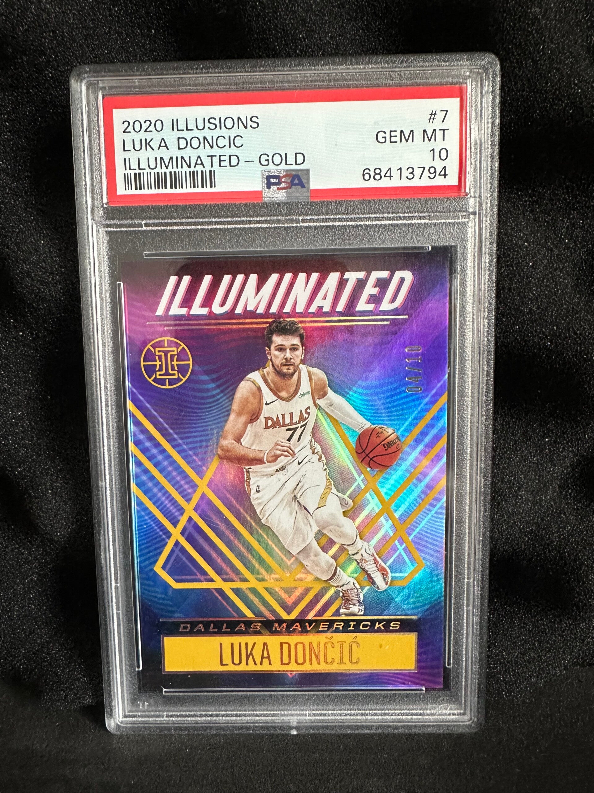 Luka Dončić /10 PSA10 Panini Illusions 2020 Illuminated-Gold #7