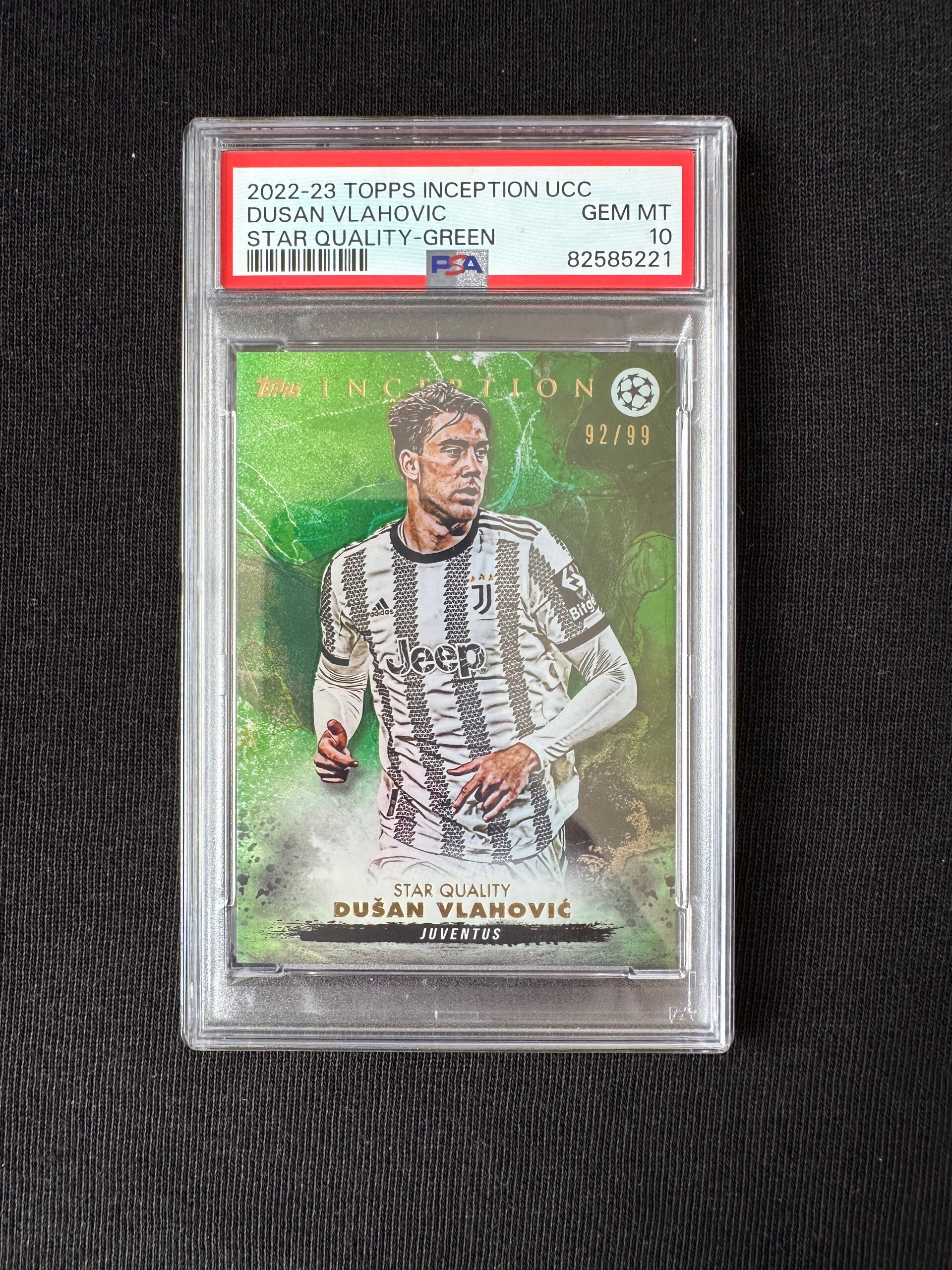Dušan Vlahović /99 PSA10 Topps Inception 2022/23 Star Quality Green Pop1
