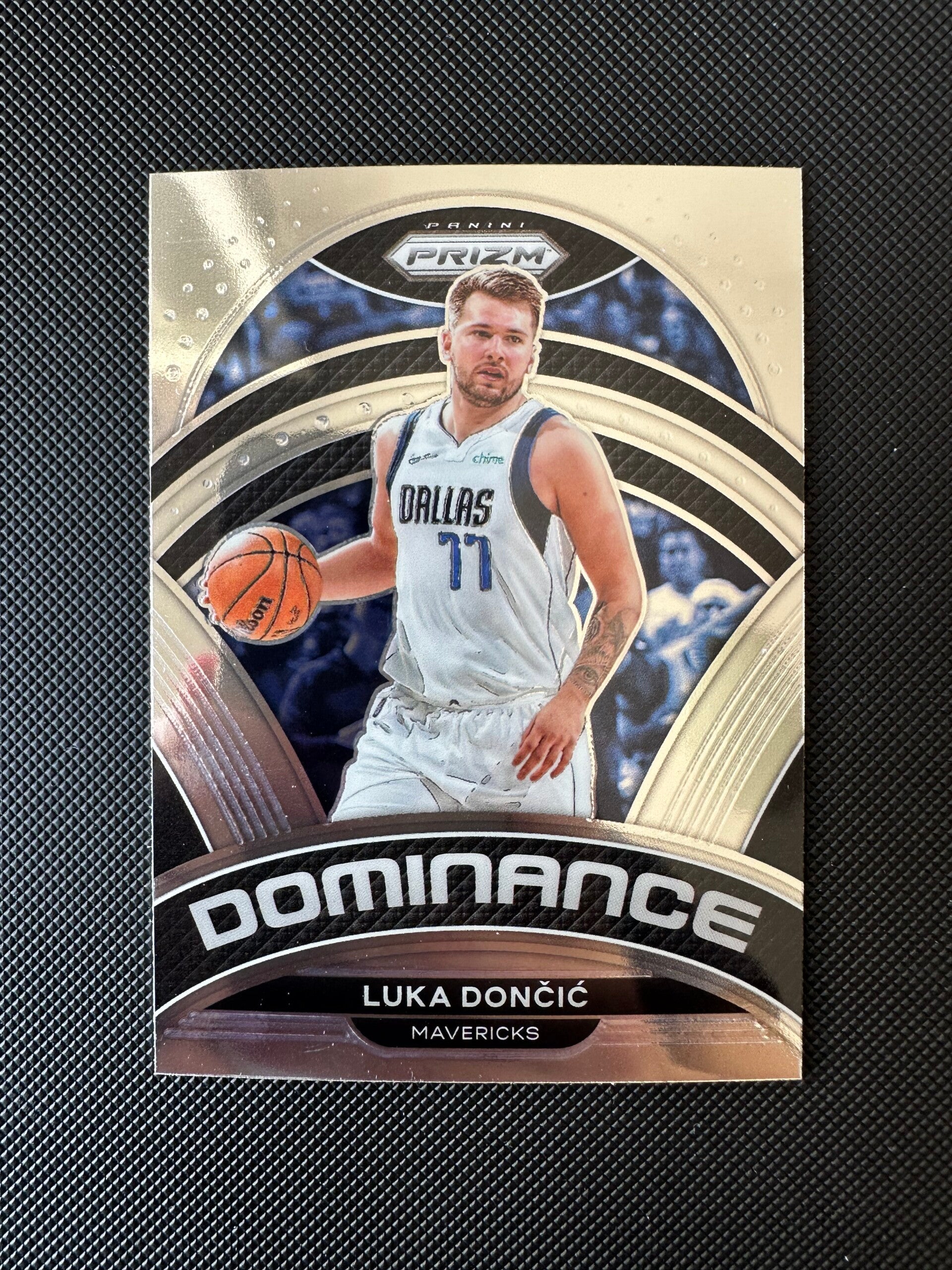 Luka Dončić Panini Prizm 2022/23 Dominance #3