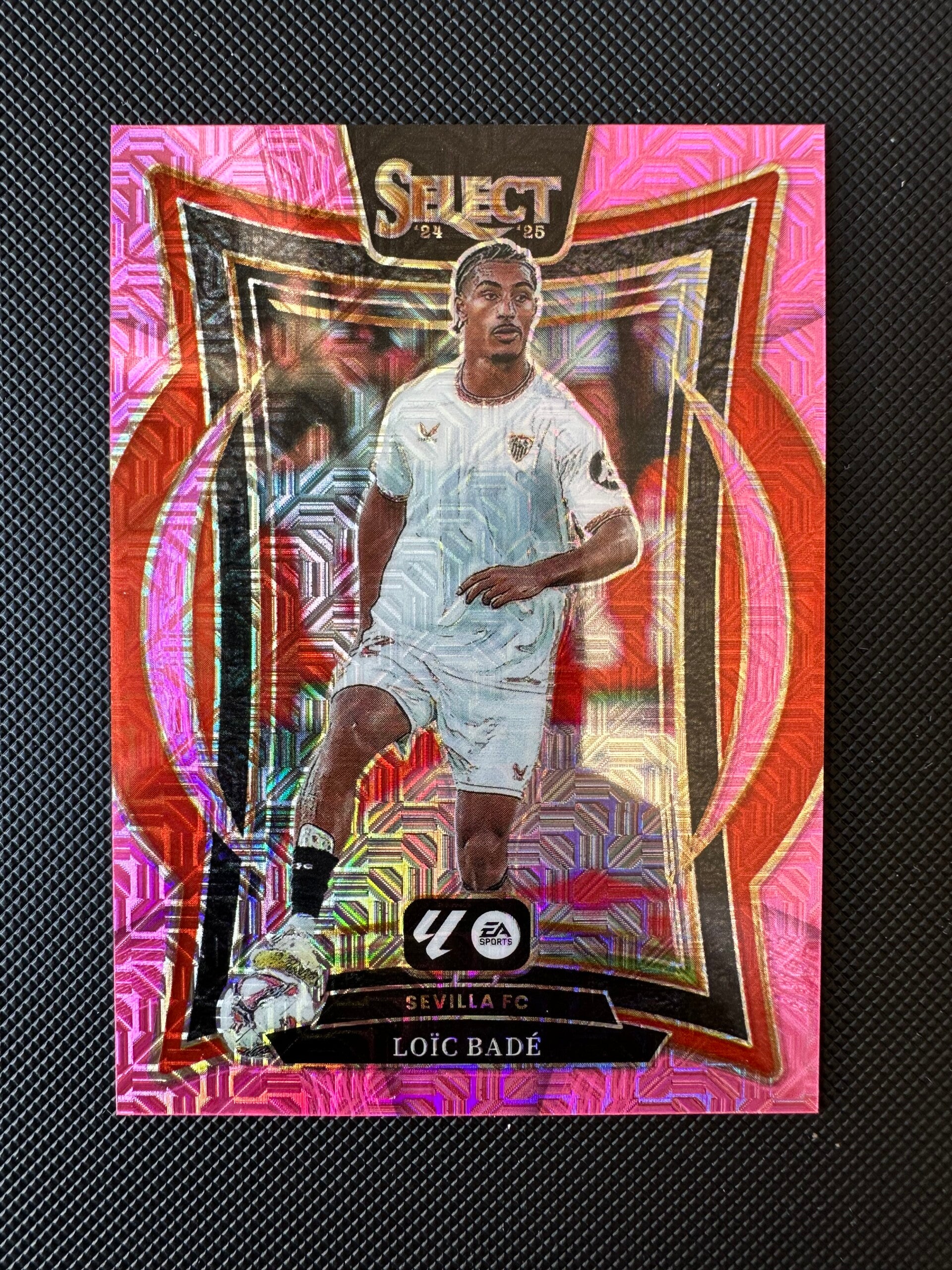 Loic Bade /179 Panini Select La Liga 2024/25 Pink Terrace Prizm #29 SEVILLA