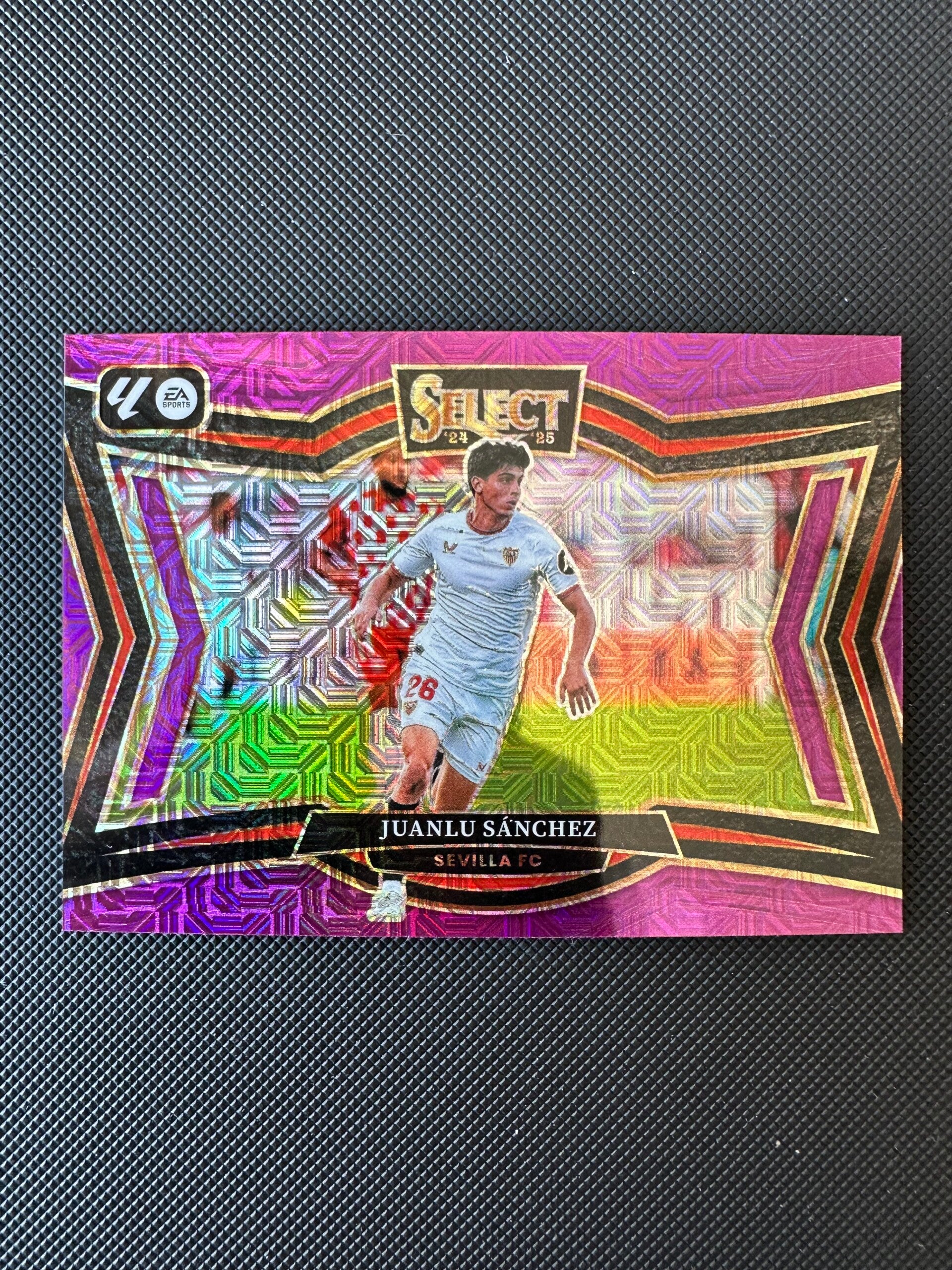 Juanlu Sanchez Panini Select La Liga 2024/25 Purple Prizm- Field Level #242 SEVILLA