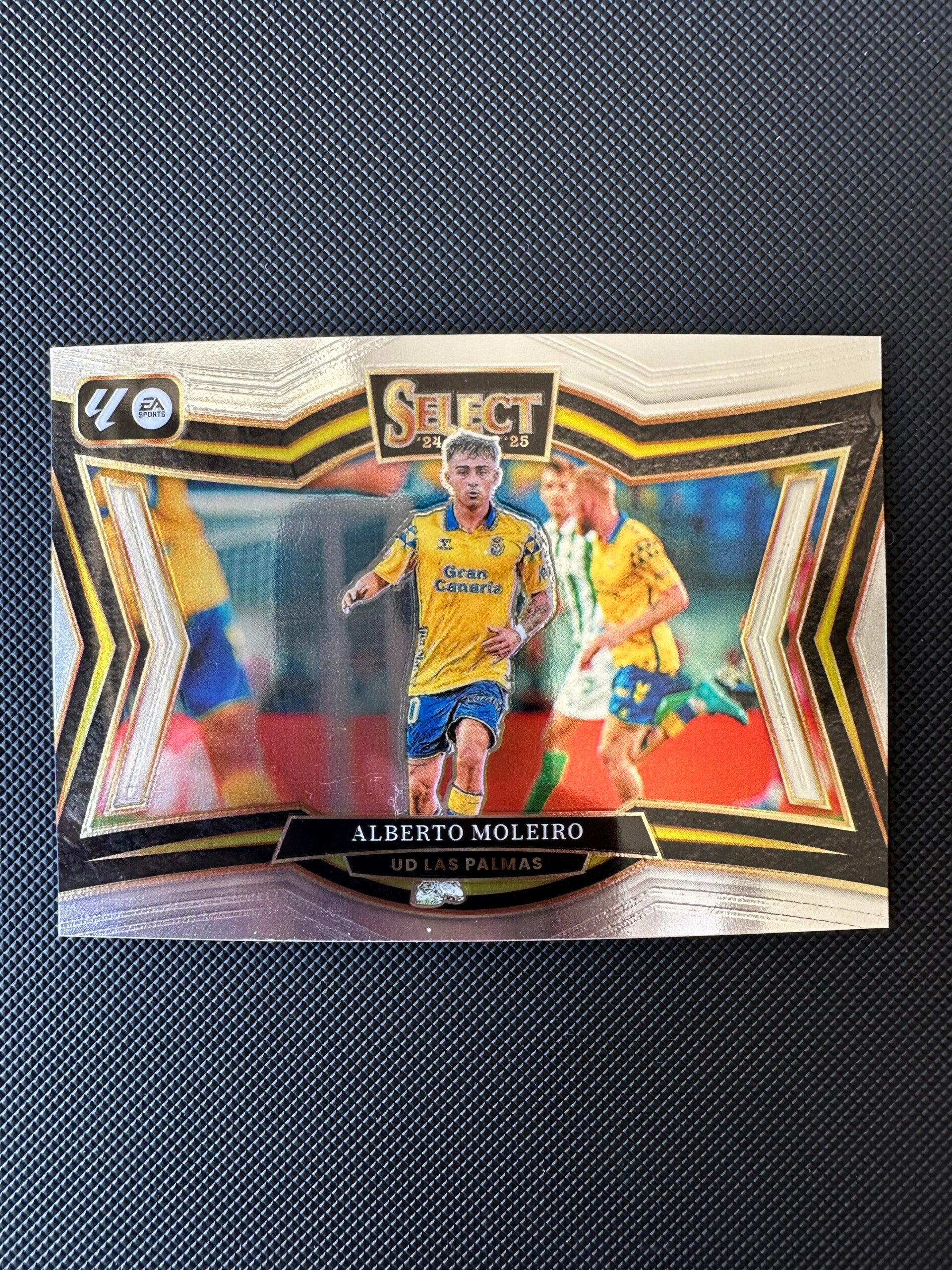 Alberto Moleiro Panini Select La Liga 2024/25 Field Level #244 LAS PALMAS