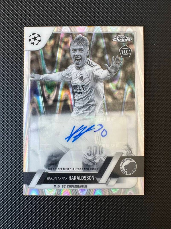 Hakon Arnar Haraldsson Rookie Auto Topps Chrome UEFA CC 2022/23 Black/White Ray Wave Refractor #CA-HH