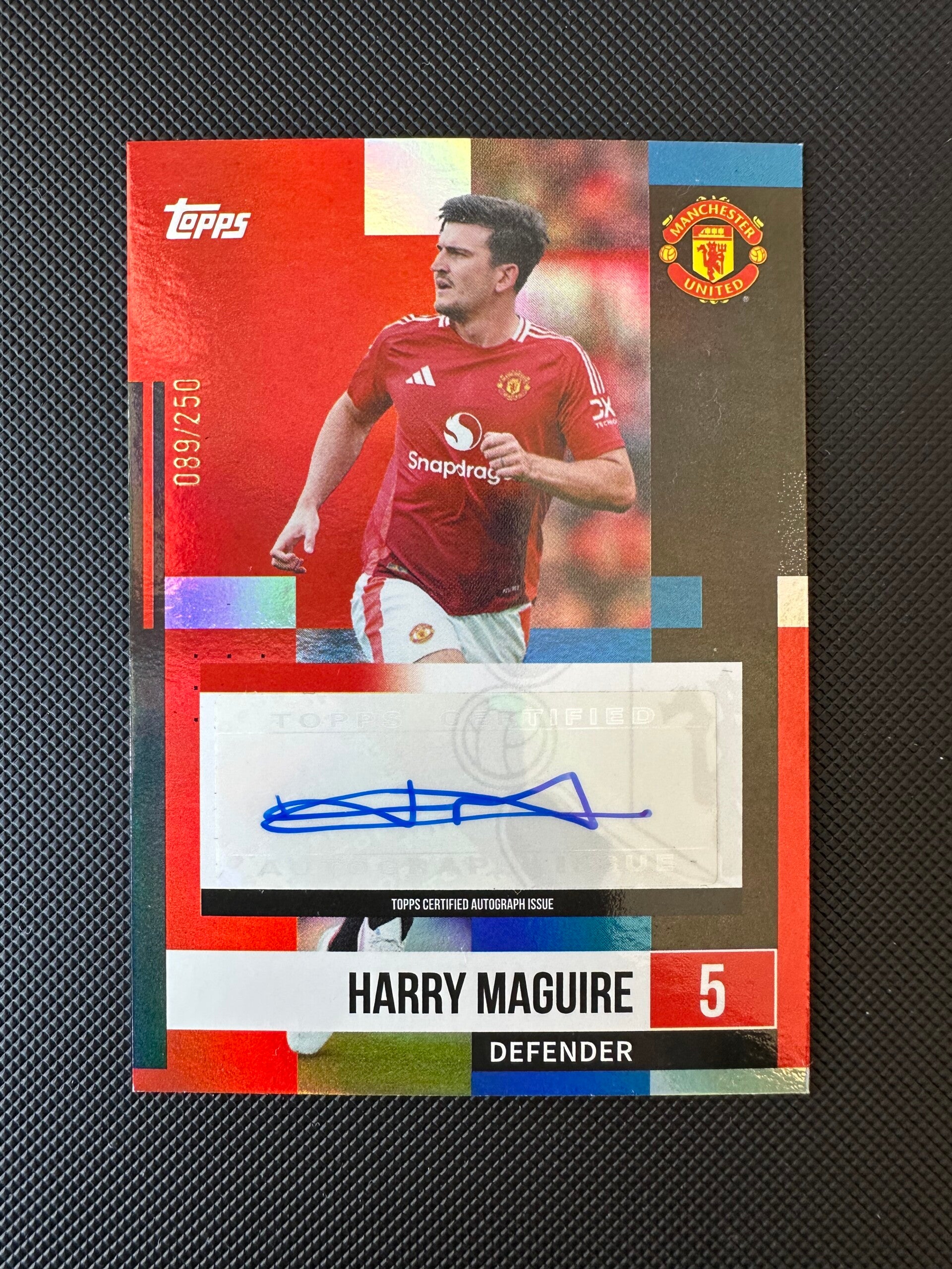 Harry Maguire /250 Auto Topps Team Set 2024/25 #AU-HM