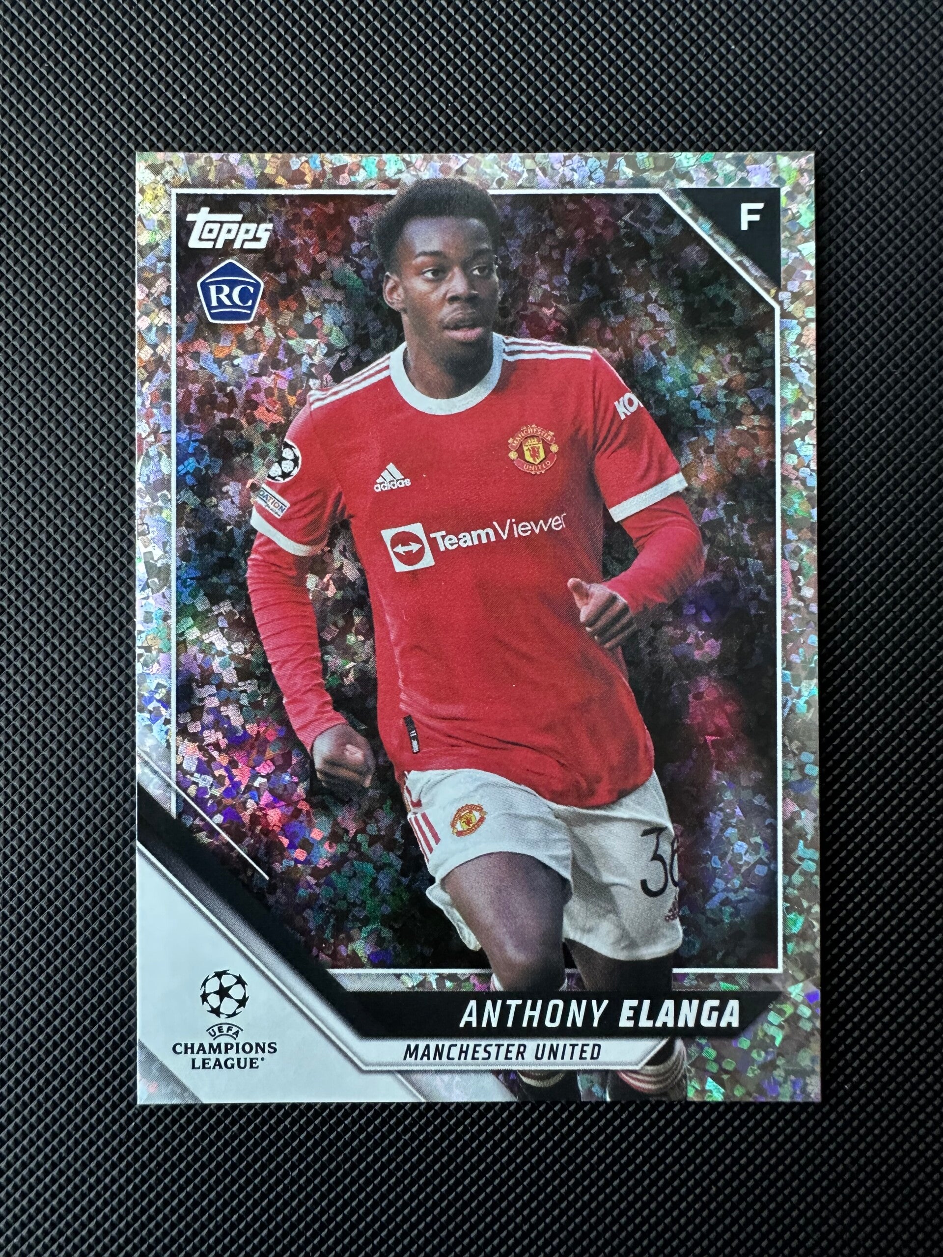 Anthony Elanga Rookie Topps UEFA CL 2022 Speckle Refractor #154 MAN. UTD.