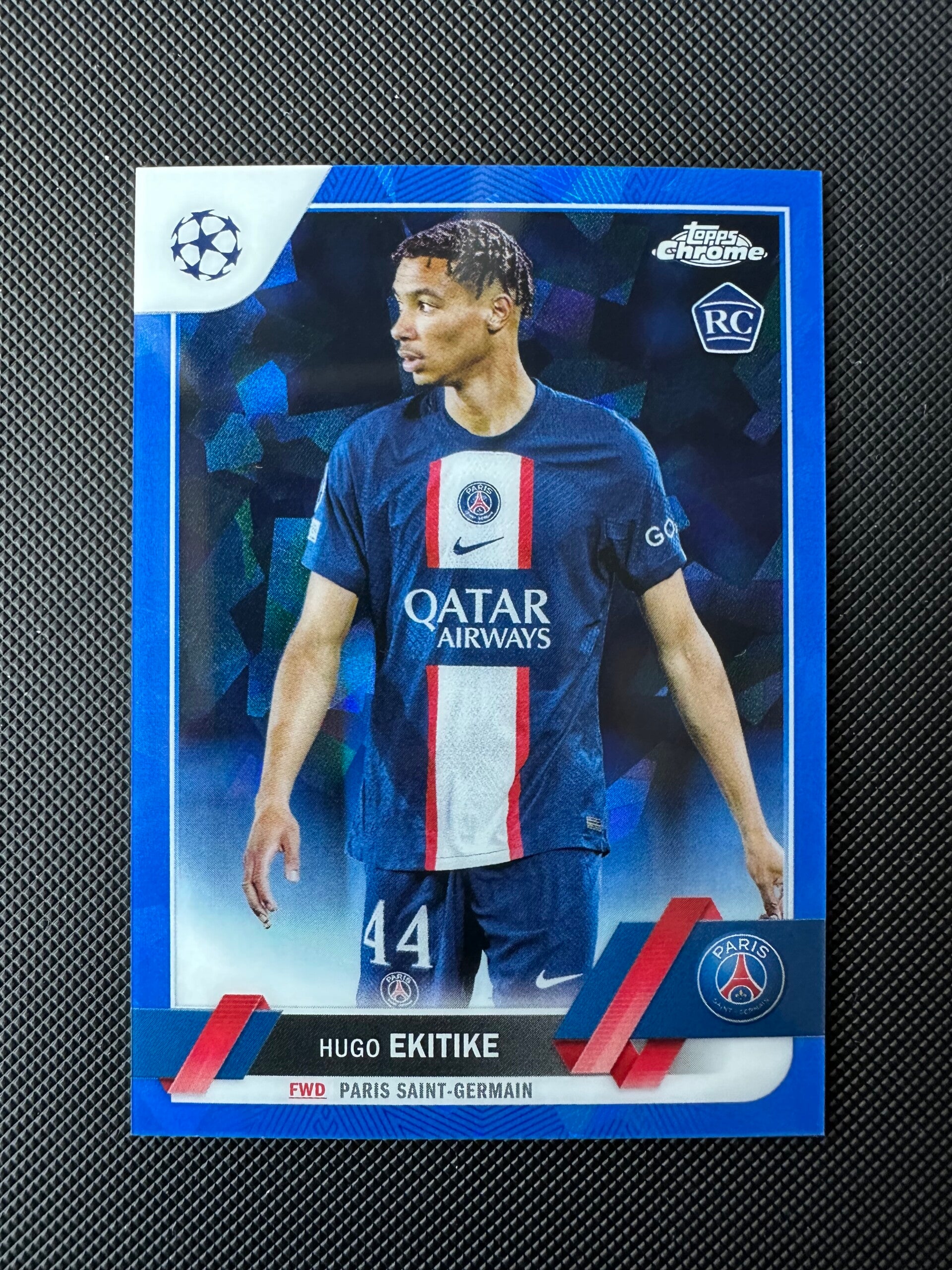 Hugo Ekitike Rookie Topps Chrome Sapphire 2023 Blue #125 PSG