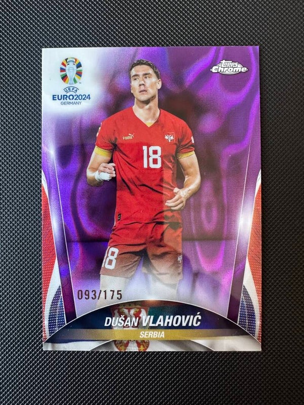 Dušan Vlahović /175 Topps Chrome UEFA Euro 2024 Purple Lava Refractor #64
