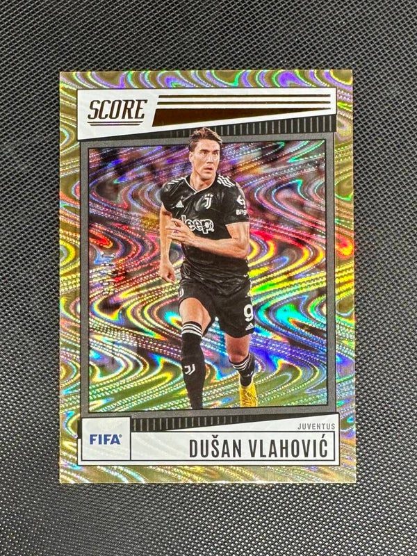 Dušan Vlahović /55 Panini Score FIFA 2022/23 Bronze Swirl #167
