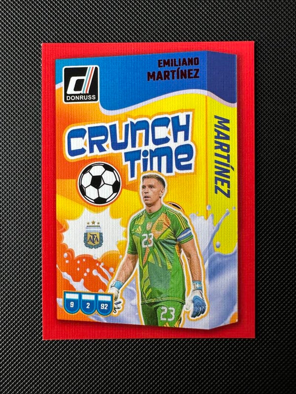 Emiliano Martinez Panini Donurss 2024/25 Crunch Time Red #19