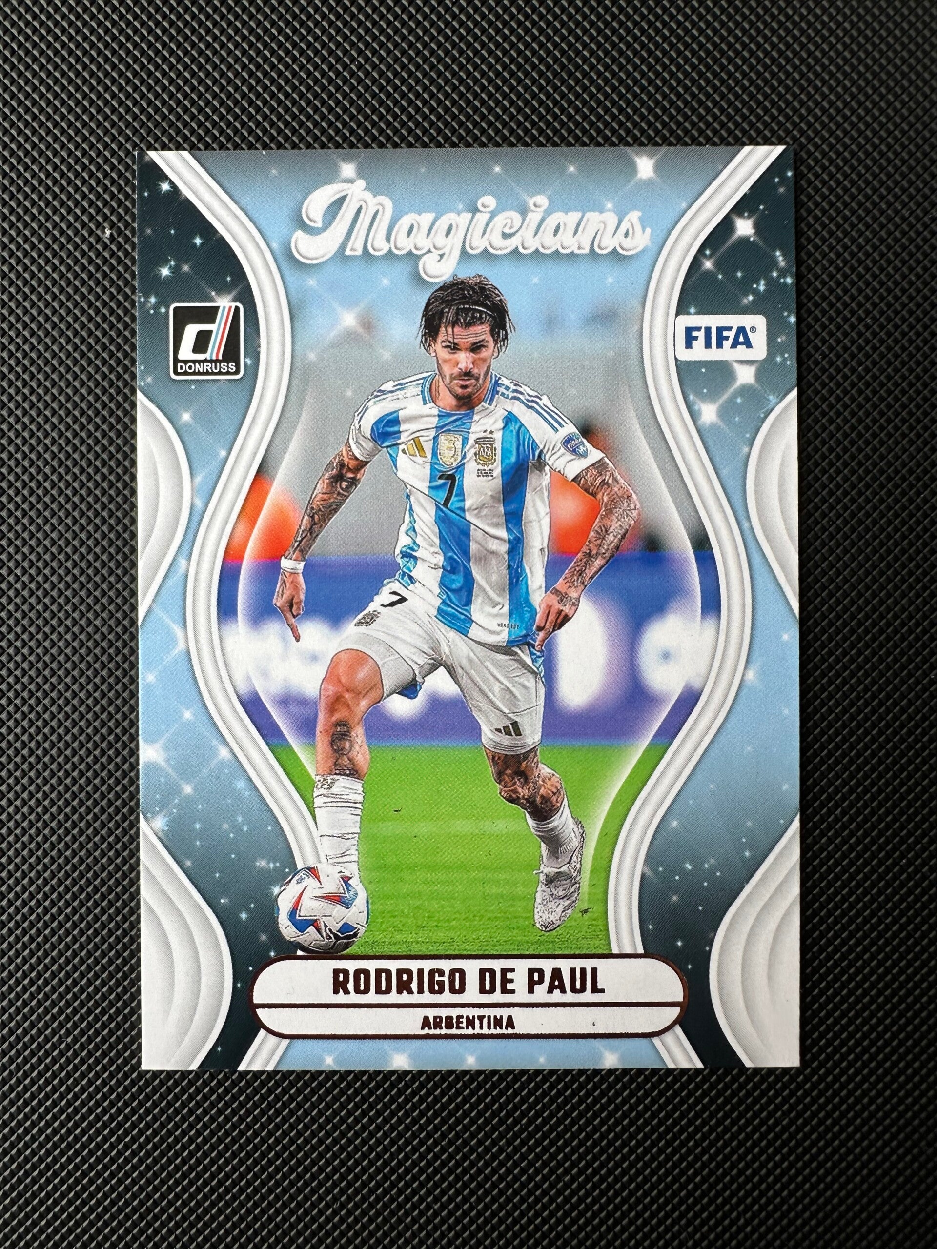 Rodrigo De Paul Panini Donurss 2024/25 Magicians #19
