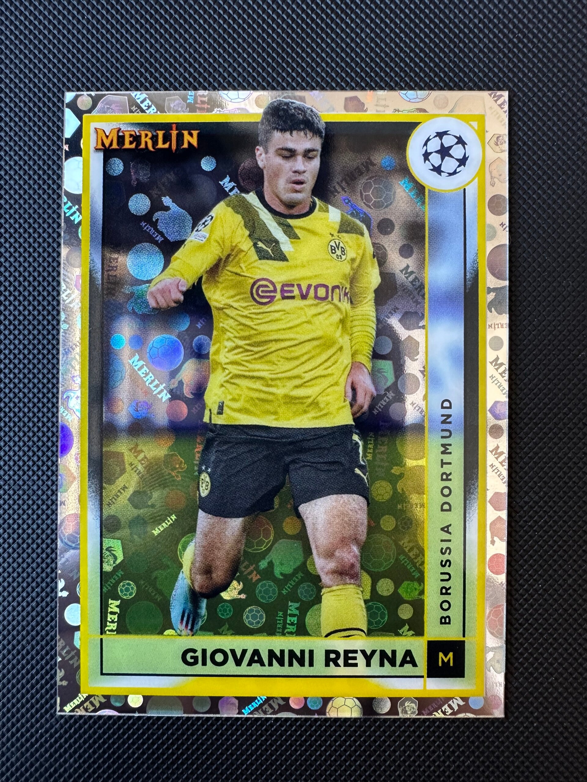 Giovanni Reyna Topps Merlin Chrome 2023 Vintage Refractor #30