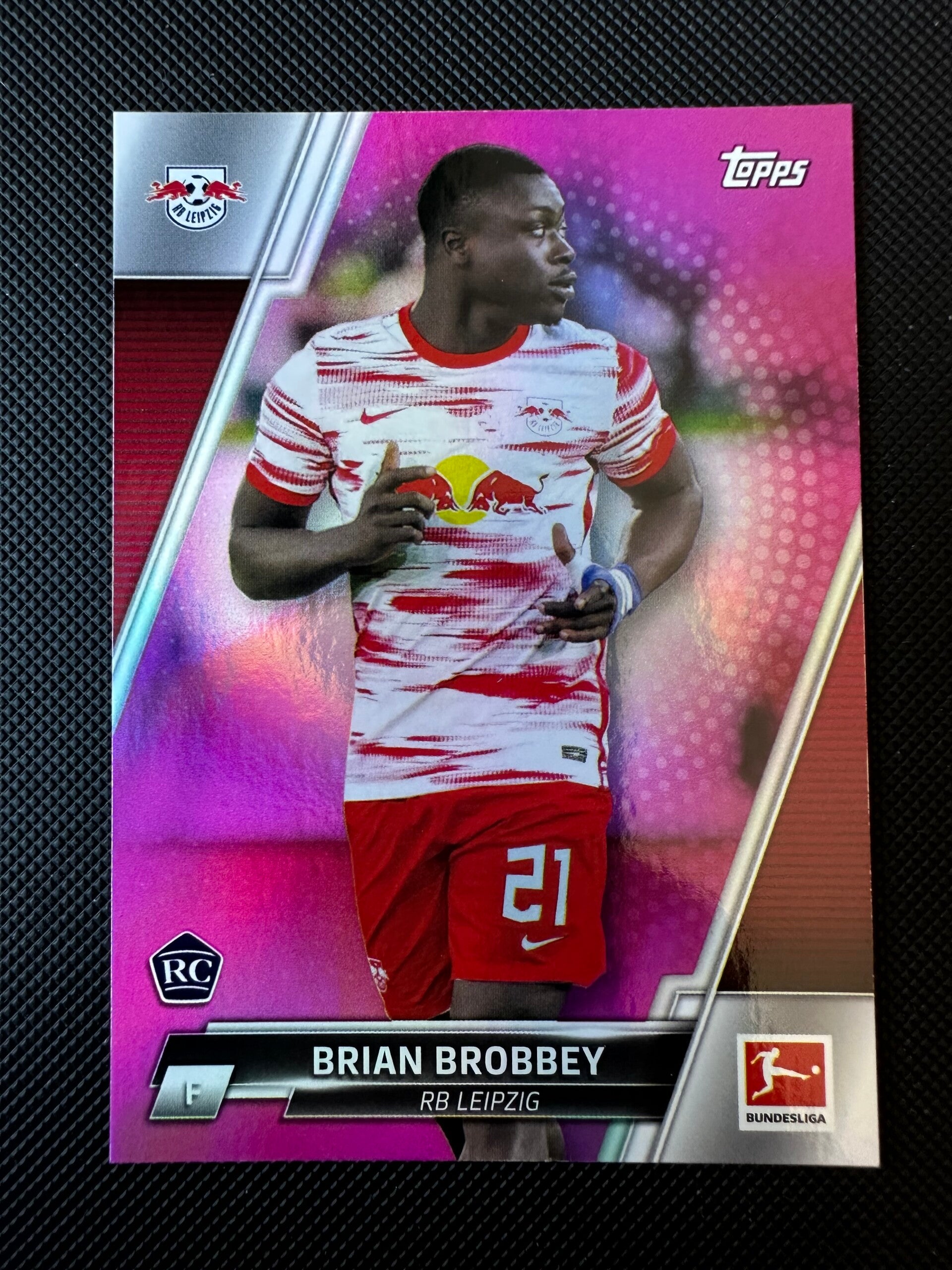 Brian Brobbey /125 Rookie Topps Bundesliga 2021/22 Pink Foil #118 LEIPZIG
