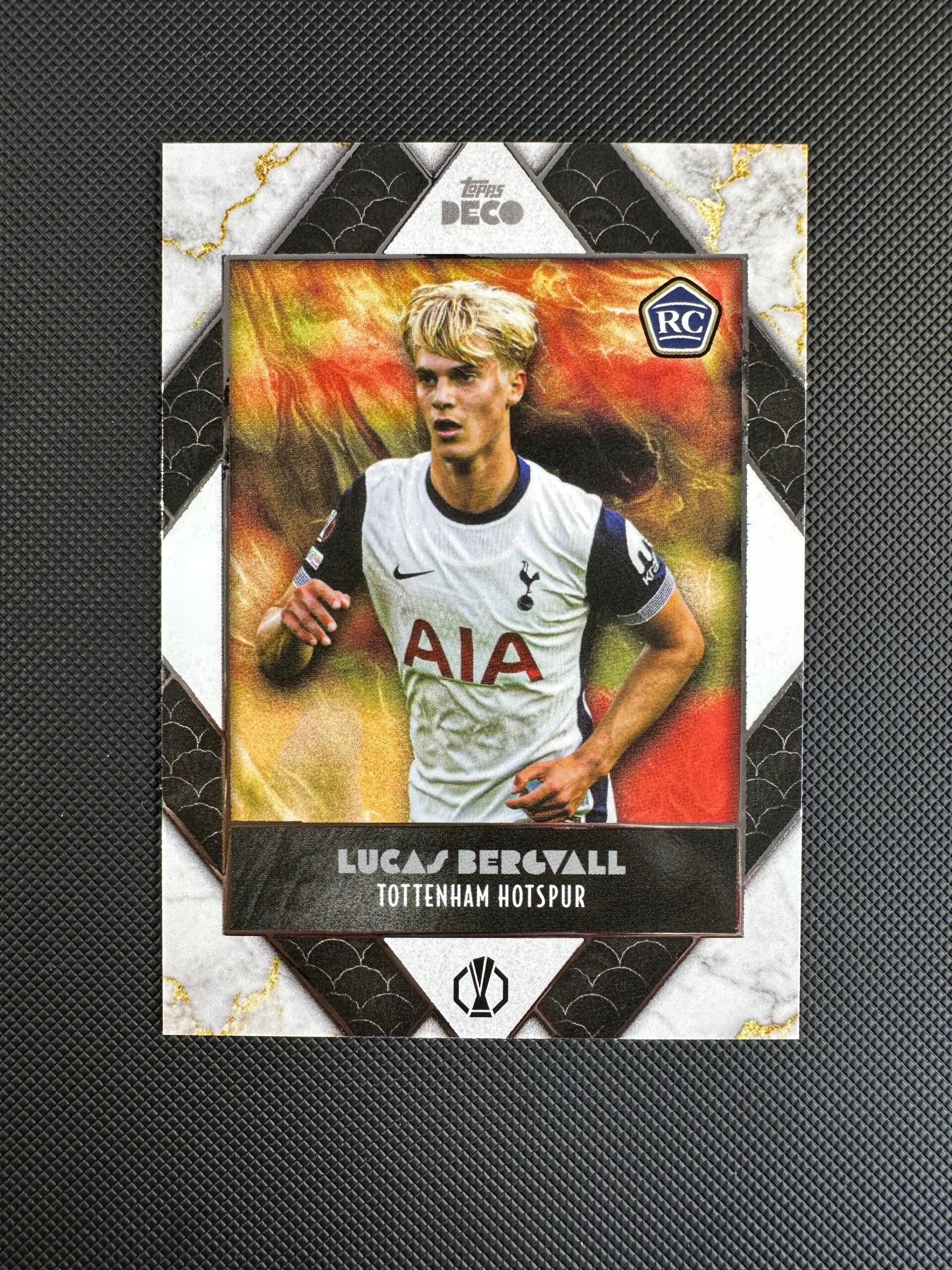Lucas Bergvall Rookie Topps Deco UEFA CC 2024/25 Prodigy