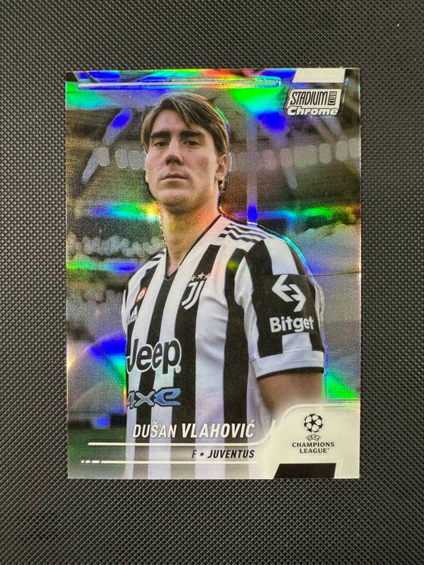 Dušan Vlahović Topps Stadium Club Chrome 2022 Refractor #98