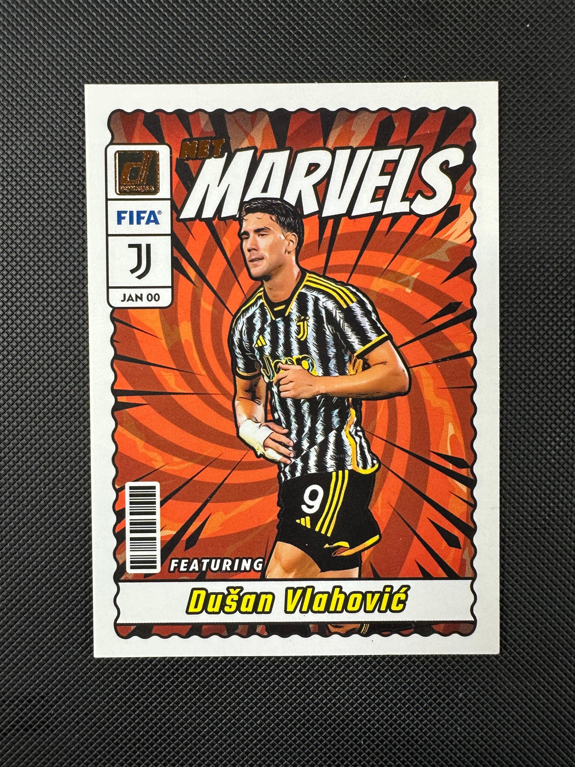 Dušan Vlahović Panini Donruss 2023/24 Net Marvels #22