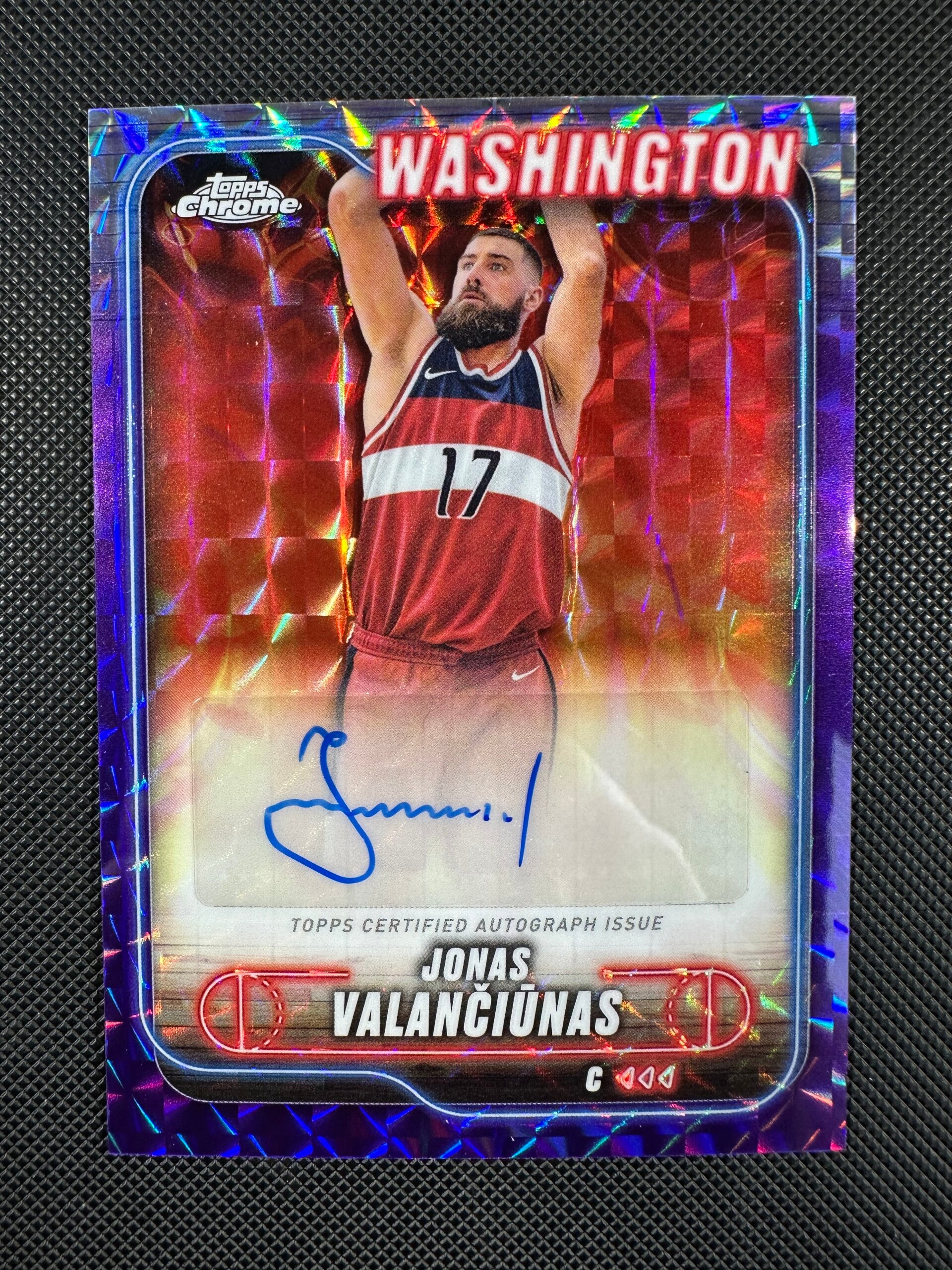 Jonas Valanciunas Auto Topps Chrome 2024/25 Purple Geometric Refractors #TCA-JVA