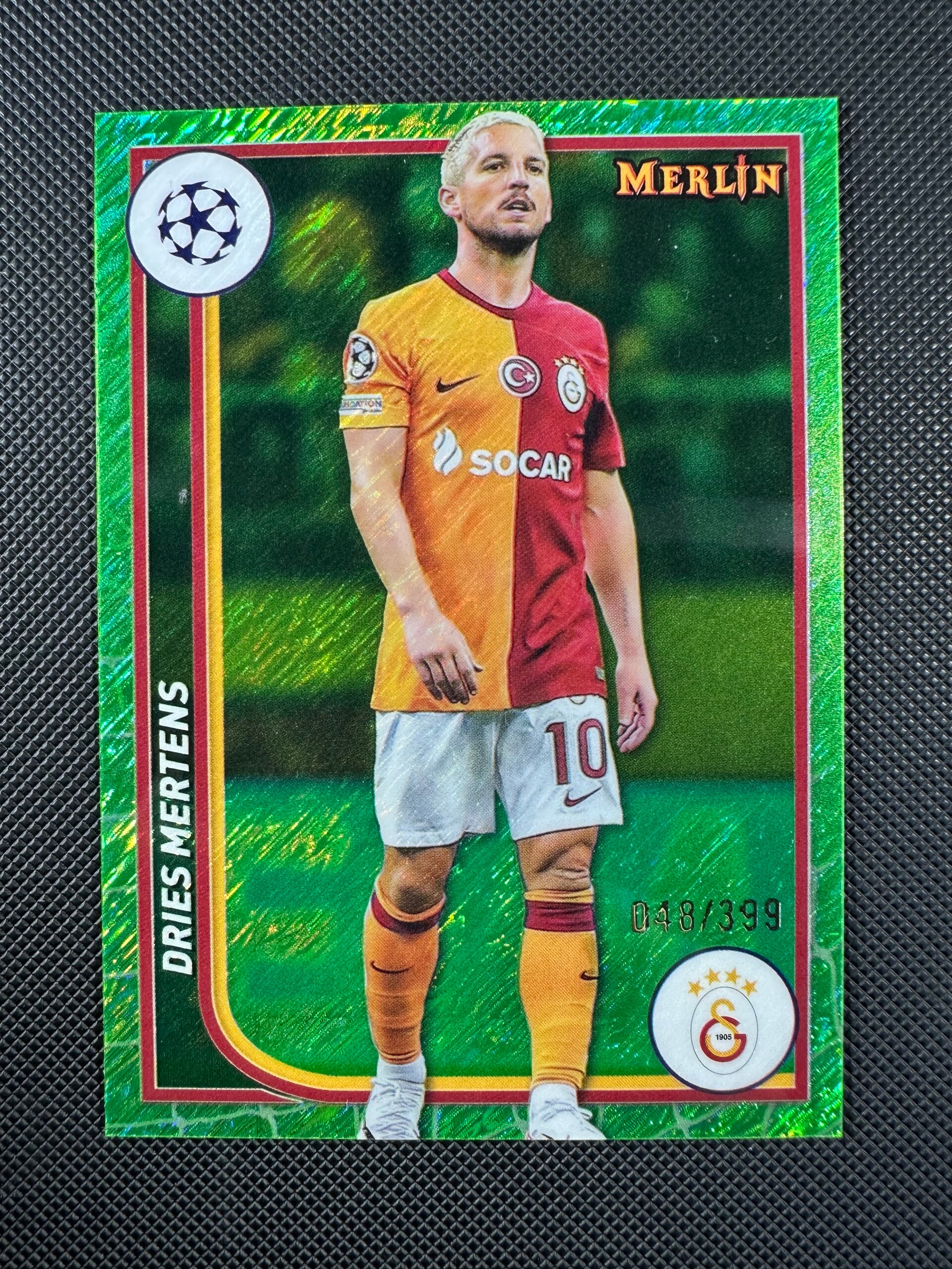 Dries Martens /399 Topps Merlin UEFA CC 2023/24 Neon Green Shimmer Refractors #64 GALATASARAY