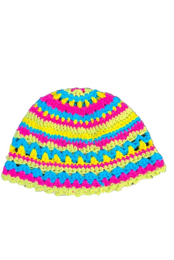 HAUBE bunt gehäckelt
