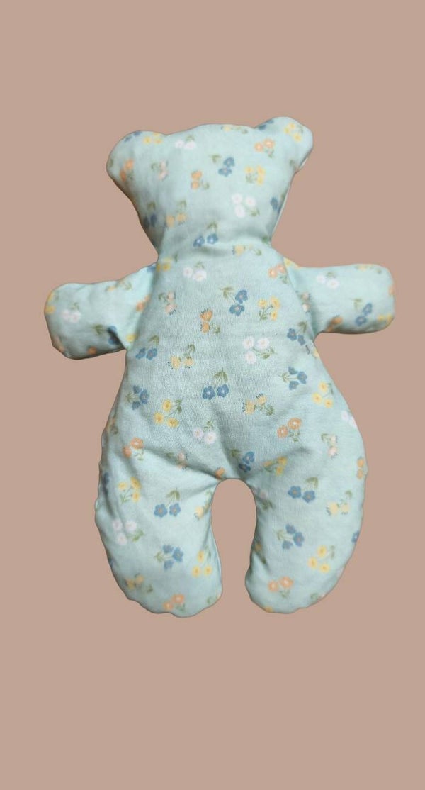 Mini Stofftier Bär mit Zirbenspänen gefüllt