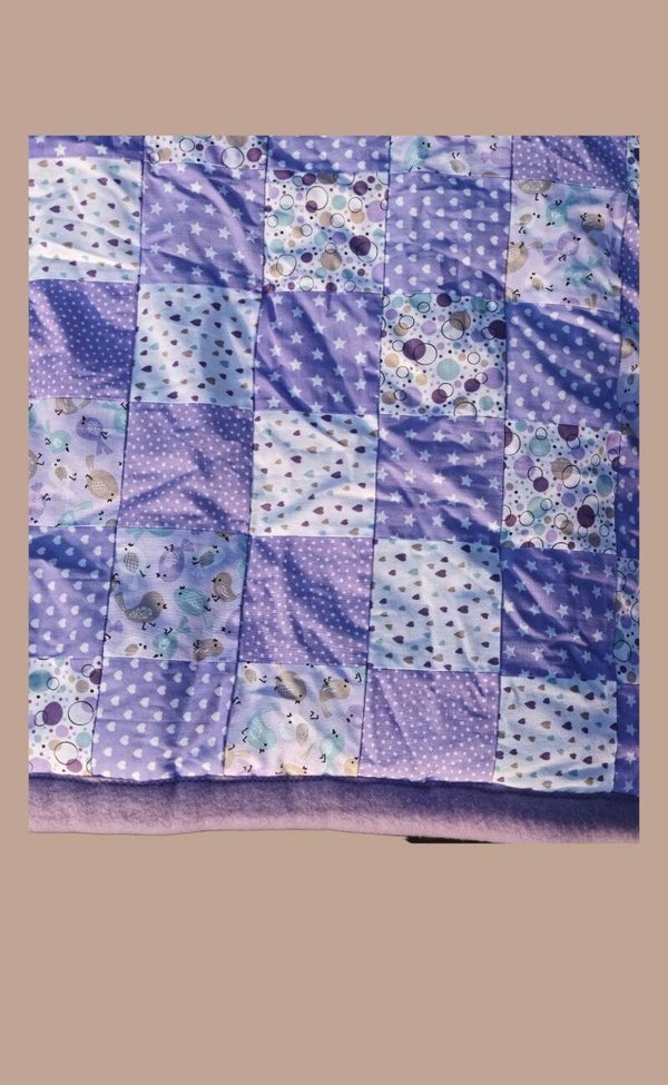 PATCHWORKDECKE flieder