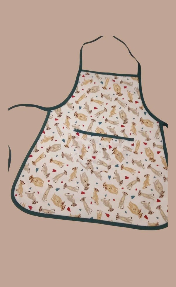 KINDERSCHÜRZE  Erdmännchen dunkelgrün