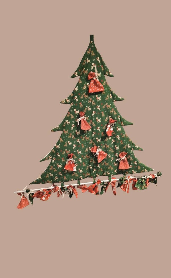 ADVENTKALENDER Weihnachtsbaum rot weiß grün