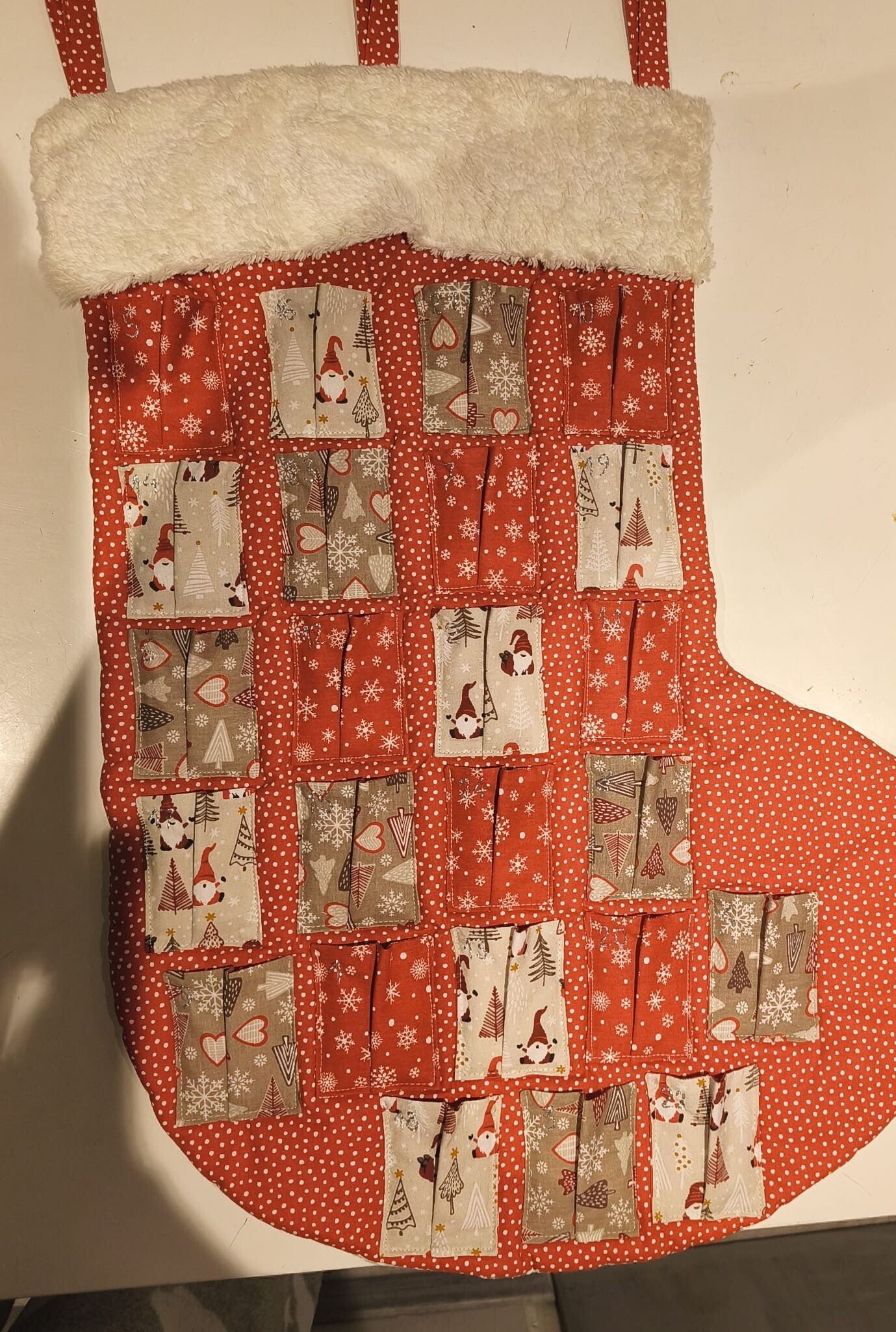 ADVENTKALENDER Nikolausstiefel rot weiß