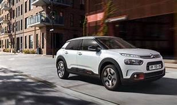Citroën NEW C4 Cactus Compact Limousine 130 S&S SHINE Ref : GCC2240/2322071