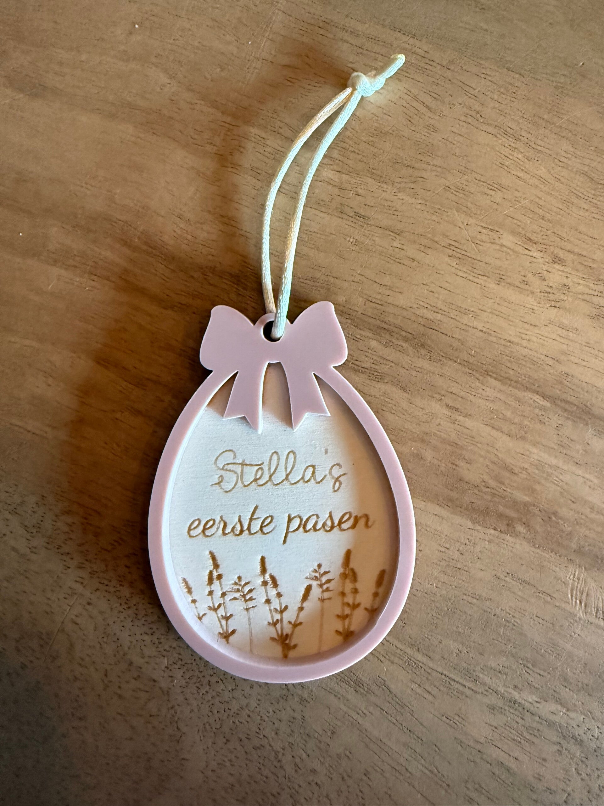 Paashangers: eerste Pasen