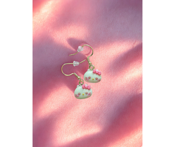 Charmed Critters- Cat with Bow