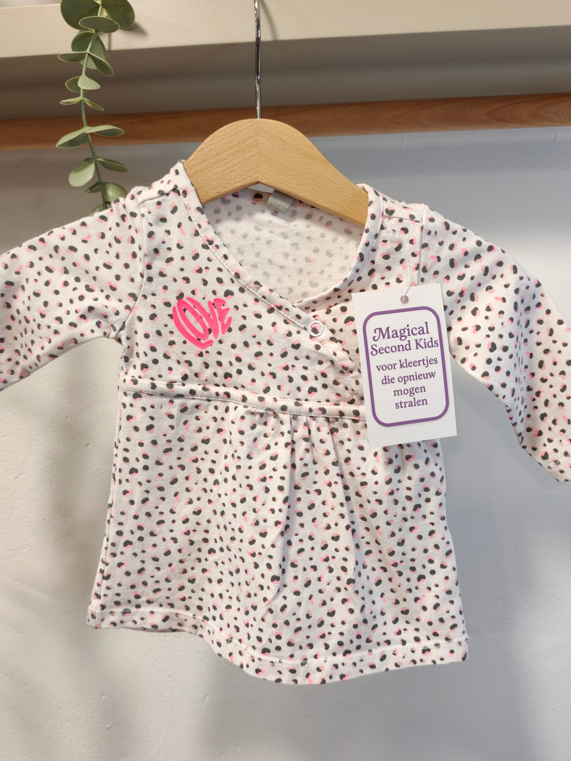 Newborn jurkje Maat 50 - 2249