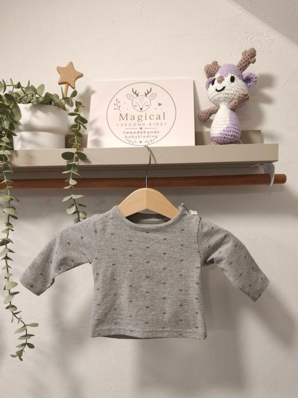 Baby de luxe  Longsleeve |  Maat 56 met details  - 2013