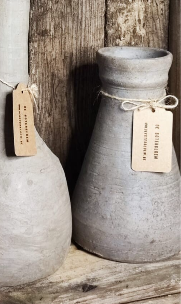 Vaas Taupe aardwerk -23.5cm