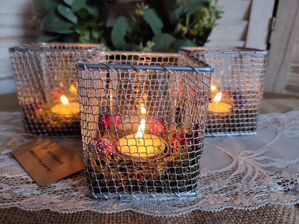 Theelichthouder ijzeren mandje kerst