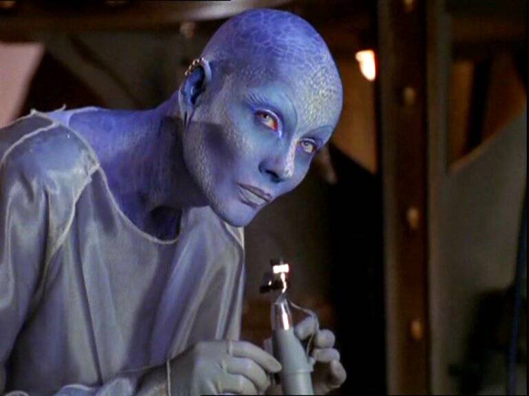 Farscape, star trek, star wars, sci-fi, alternative universe, space, spaceships, time-travel, stargate