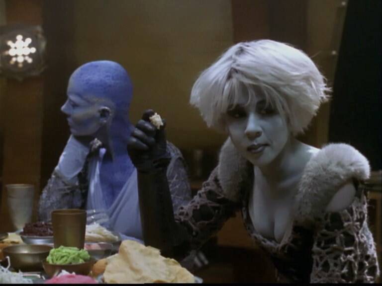 Farscape, star trek, star wars, sci-fi, alternative universe, space, spaceships, time-travel, stargate