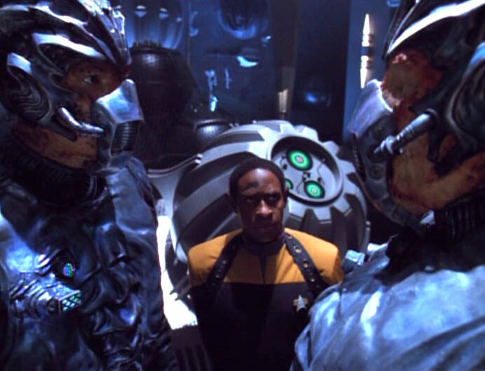 Star Trek, Babylon 5, Star Wars, Stargate, X-Files, The Expanse, Dark Matter, Farscape