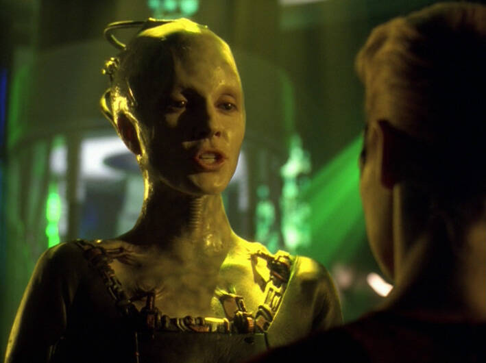 Star Trek: DS9, Babylon 5, Stargate SG-1, Stargate Atlantis, Stargate Universe, Star Wars, SeaQuest, Dark Matter, Dr. Who, The Expanse