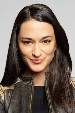 Resident Alien, star trek, star wars, sci-fi, alternative universe, space, spaceships, time-travel, stargate