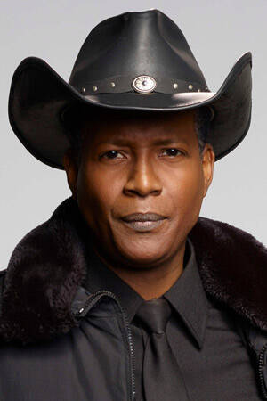 Resident Alien, star trek, star wars, sci-fi, alternative universe, space, spaceships, time-travel, stargate