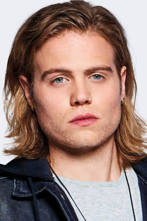 Travelers, Blake's 7, Babylon 5, Star Trek, Stargate, Battlestar Galactica, The Expanse, The Orville,  Dark Matter, Doctor Who, Torchwood