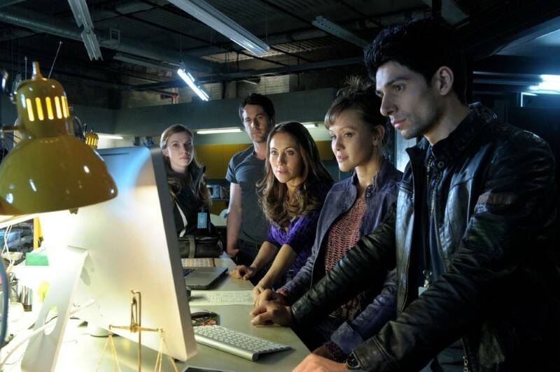 Primeval New World, Star Trek, Stargate, Babylon 5, star wars