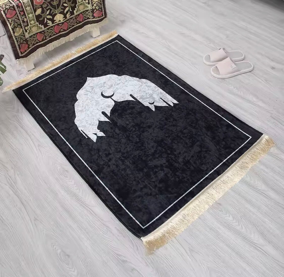 Modern Muslim Abstract Sqaure Design Eco-friendly Anti-Slip Waterproof Low Pile Machine Made Polyester Mat